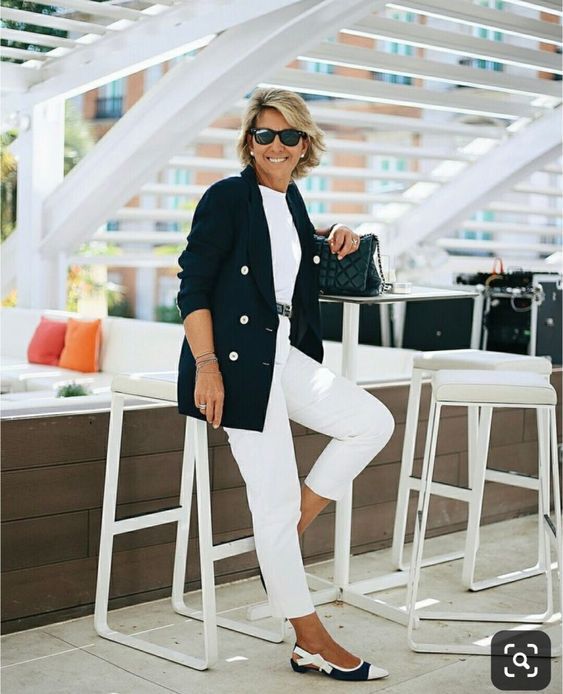 How to Dress Like an Italian Woman over 50 Alexandra de Curtis | Italian Leather Handbags, Purses & Ballet Flats How to Dress Like an Italian Woman over 50 Alexandra de Curtis | Italian Leather Handbags, Purses & Ballet Flats