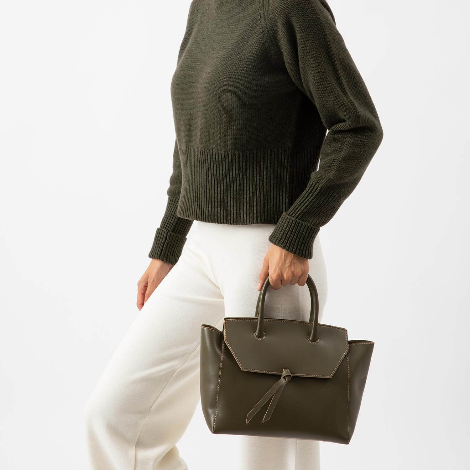 Midi Loren Tote - Black — ALEXANDRA DE CURTIS  Italian Leather Handbags,  Purses & Ballet Flats